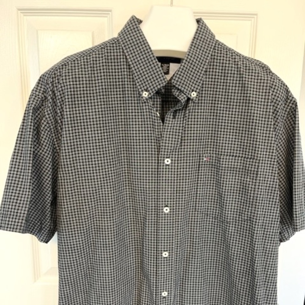Tommy Hilfiger Casual Button Down